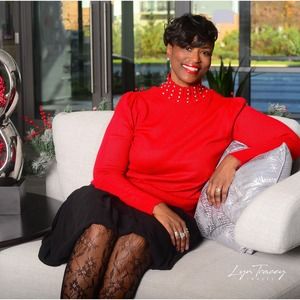 Meet your Posher, Courtney